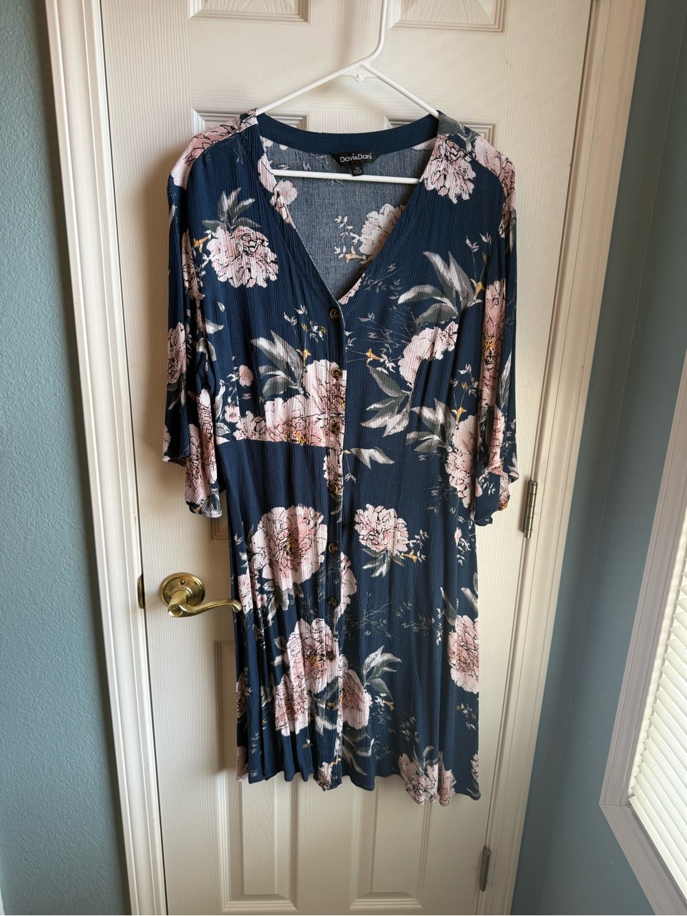 Davi & Dani Floral Button-Down Midi Dress